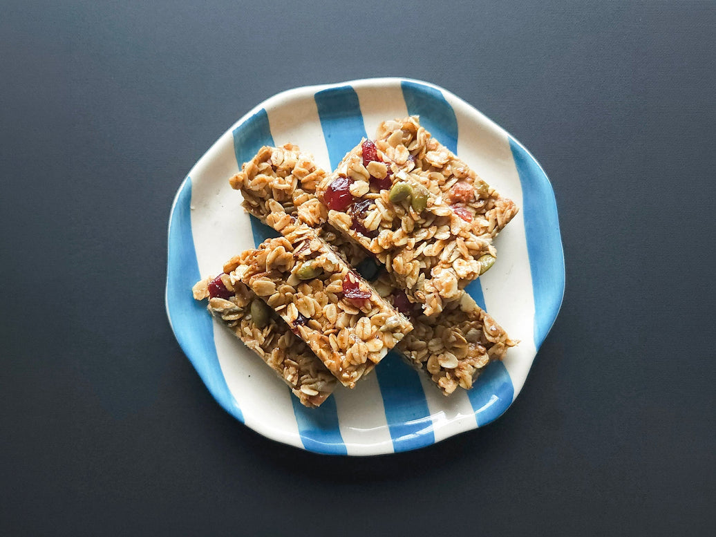 Ballı Kızılcıklı Chai Granola Bar (No Bake)